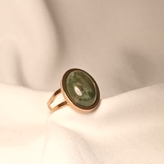 Bague à cabochon